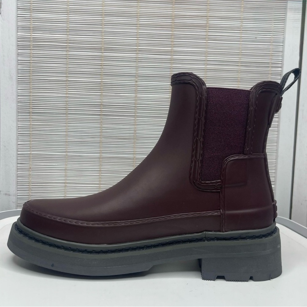 Hunter Refined Stitched Chelsea Boots - Picture 5 of 8